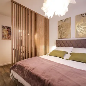 Apartman Charming In Center