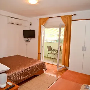 Gostinjska kuća El Mirador With Balcony