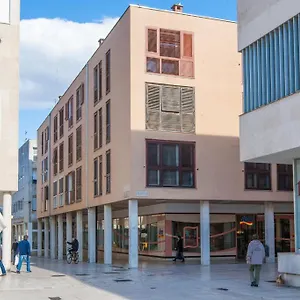 Appartamento Downtown, Zara