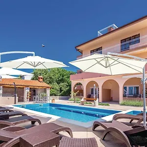 https://apartments-antolic.primorje-gorskikotar.com
