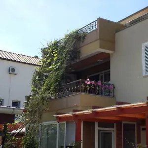 Vera Apartment