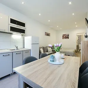 Nita Apartment